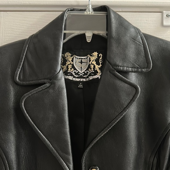 St. John Collection Embossed Soft Genuine Leather Gold Buckle Detail Women’s P - Picture 2 of 16